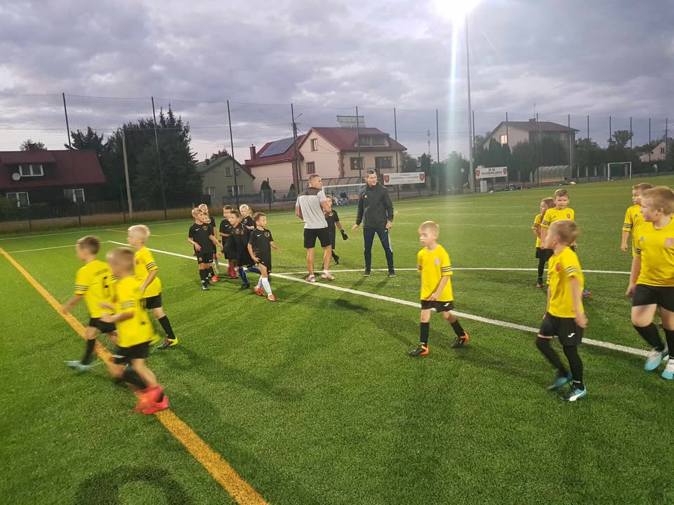 Korona 2015/2016 – spotkanie z Mazurem Radzymin — zdjęcie 4