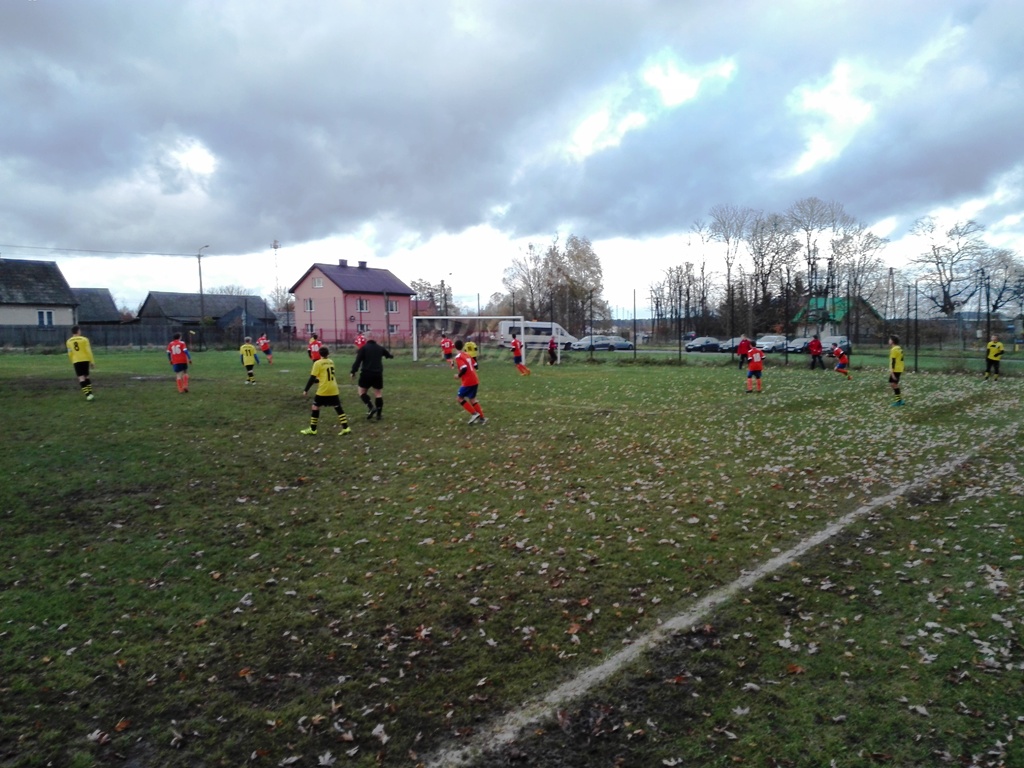 GKS Korona Jadów – KS Ursus 1:0 — zdjęcie 7