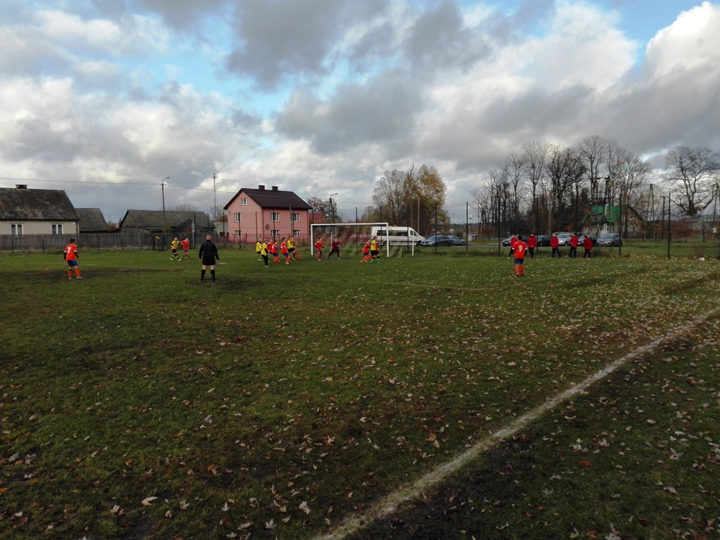 GKS Korona Jadów – KS Ursus 1:0 — zdjęcie 9