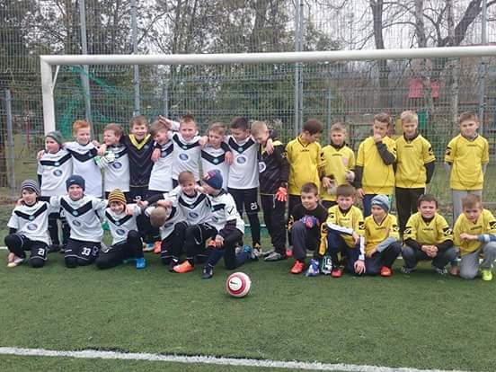 Orliki Korony – Mazur Radzymin — zdjęcie 2
