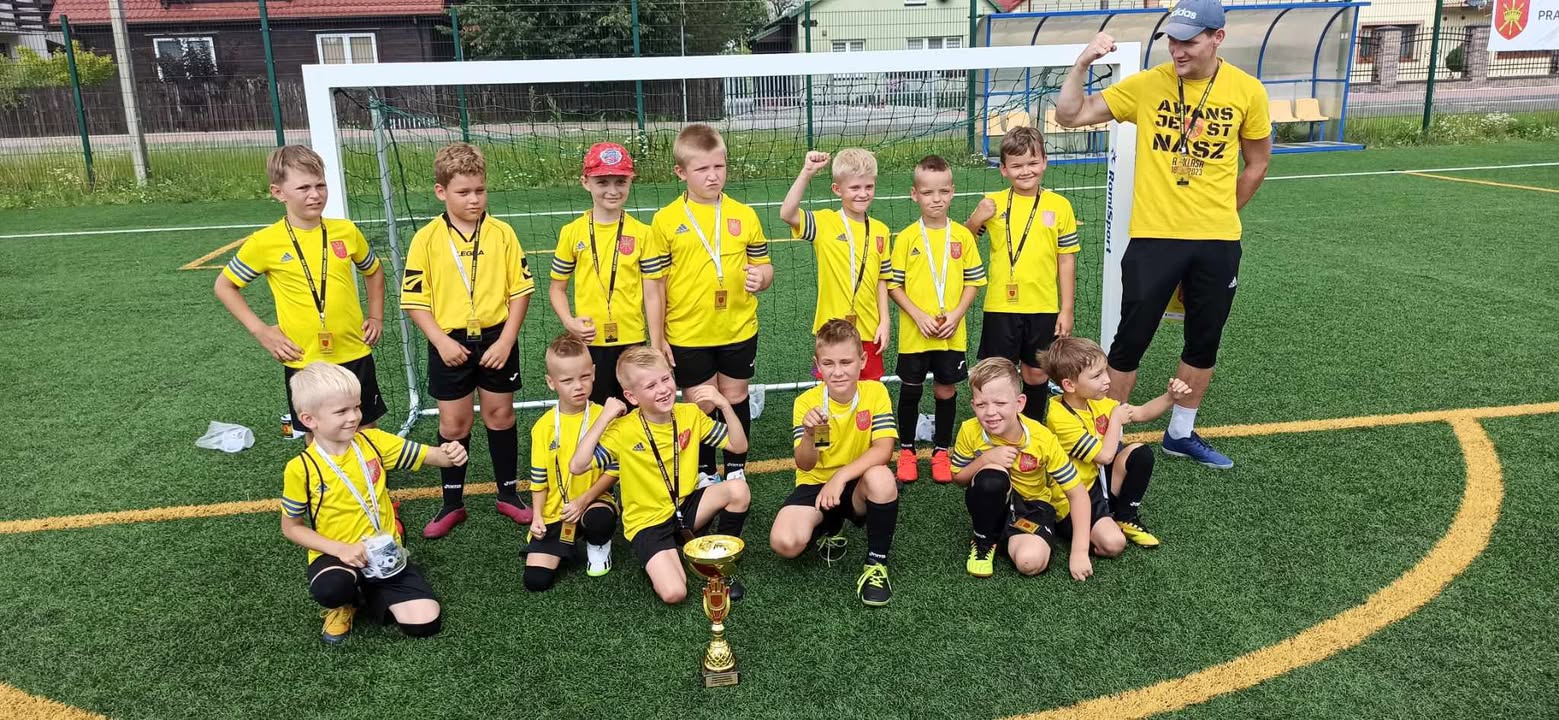 Okładka albumu Turniej rocznika 2015/2016 w Jadowie
