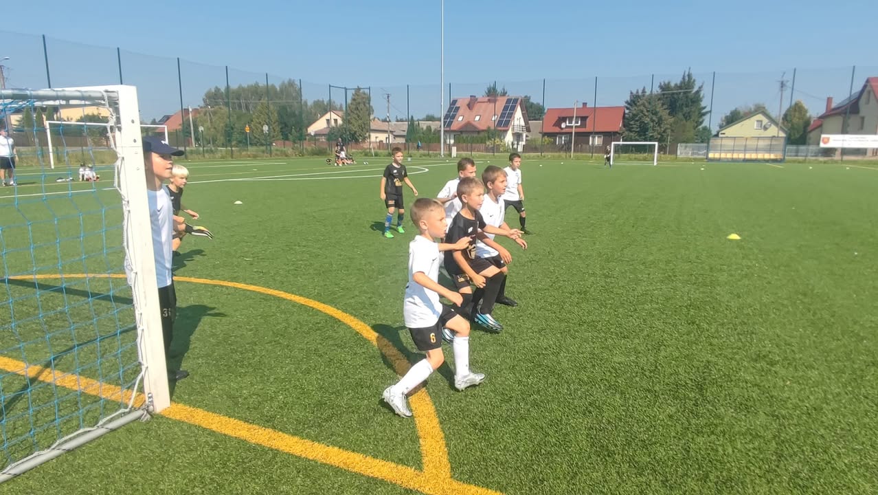 Turniej rocznika 2015/2016 w Jadowie — zdjęcie 14
