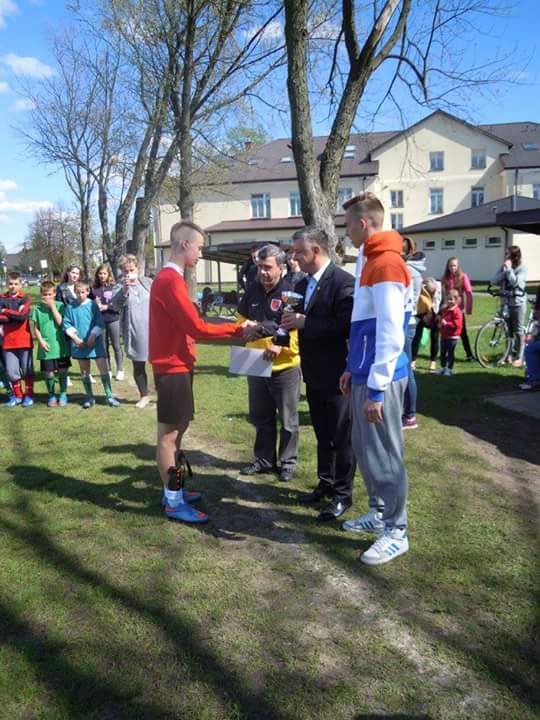 Szkolny turniej piłkarski w Jadowie — zdjęcie 12