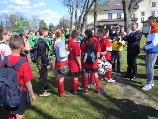 Szkolny turniej piłkarski w Jadowie — zdjęcie 17