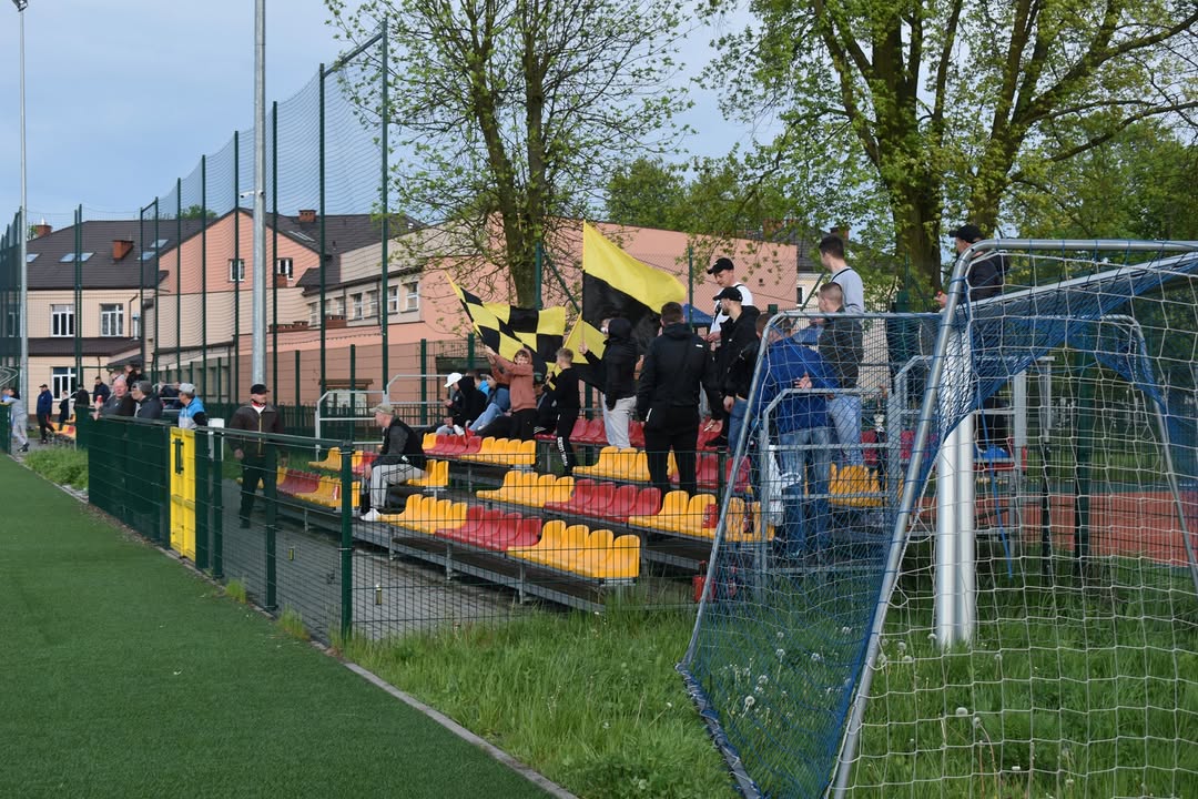 TKS Bóbr Tłuszcz – Korona Jadów — zdjęcie 2
