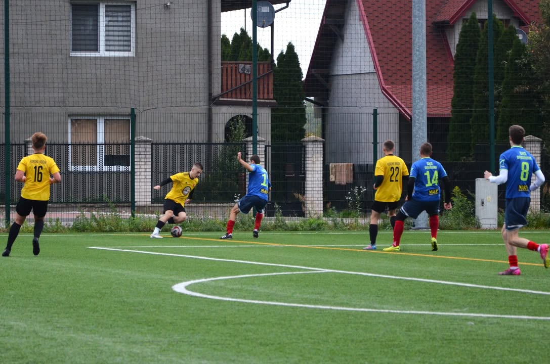GKS Dąbrówka – Korona Jadów — zdjęcie 6