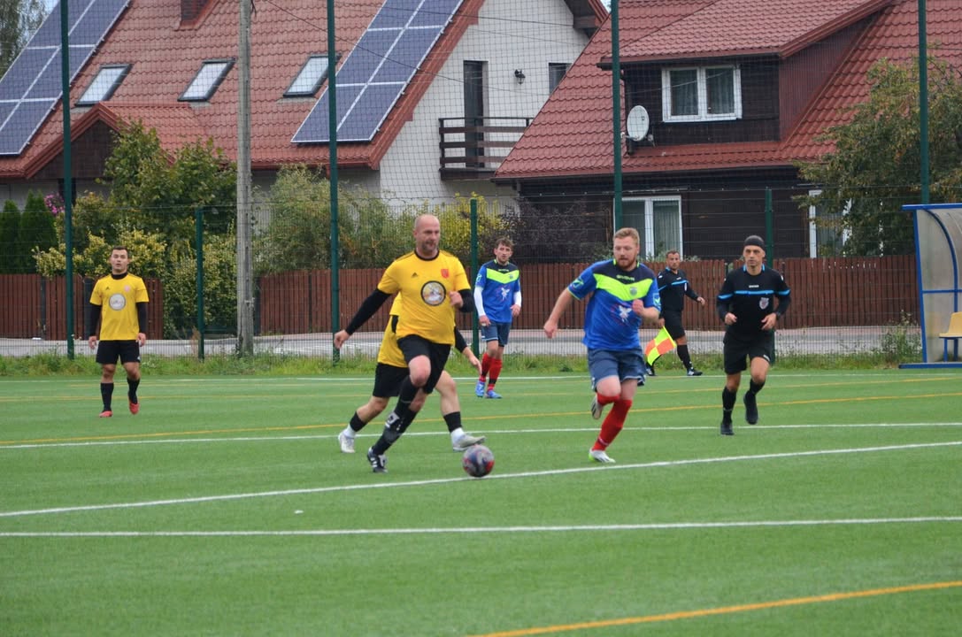 GKS Dąbrówka – Korona Jadów — zdjęcie 14