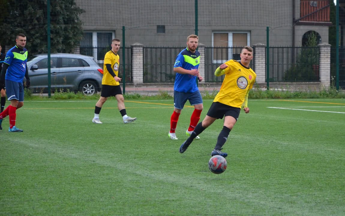 GKS Dąbrówka – Korona Jadów — zdjęcie 18