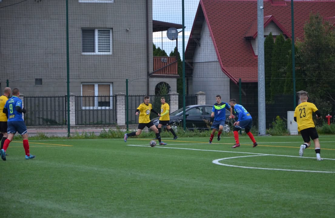 GKS Dąbrówka – Korona Jadów — zdjęcie 24