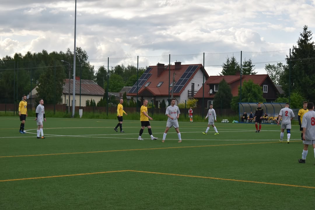 Korona Jadów – AKS Impet Łajski — zdjęcie 3