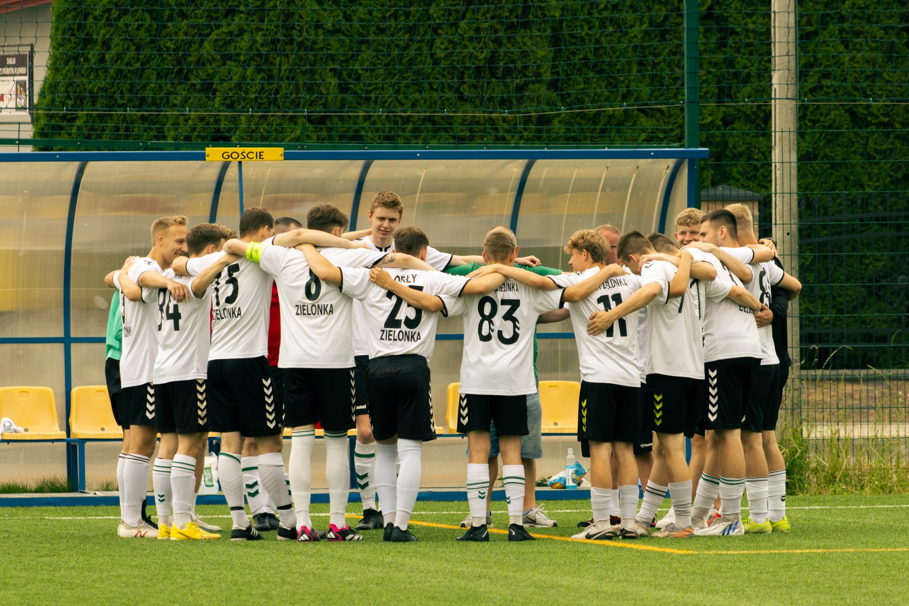 Korona Jadów – Orły II Zielonka 9:1. Awans do Klasy A — zdjęcie 11
