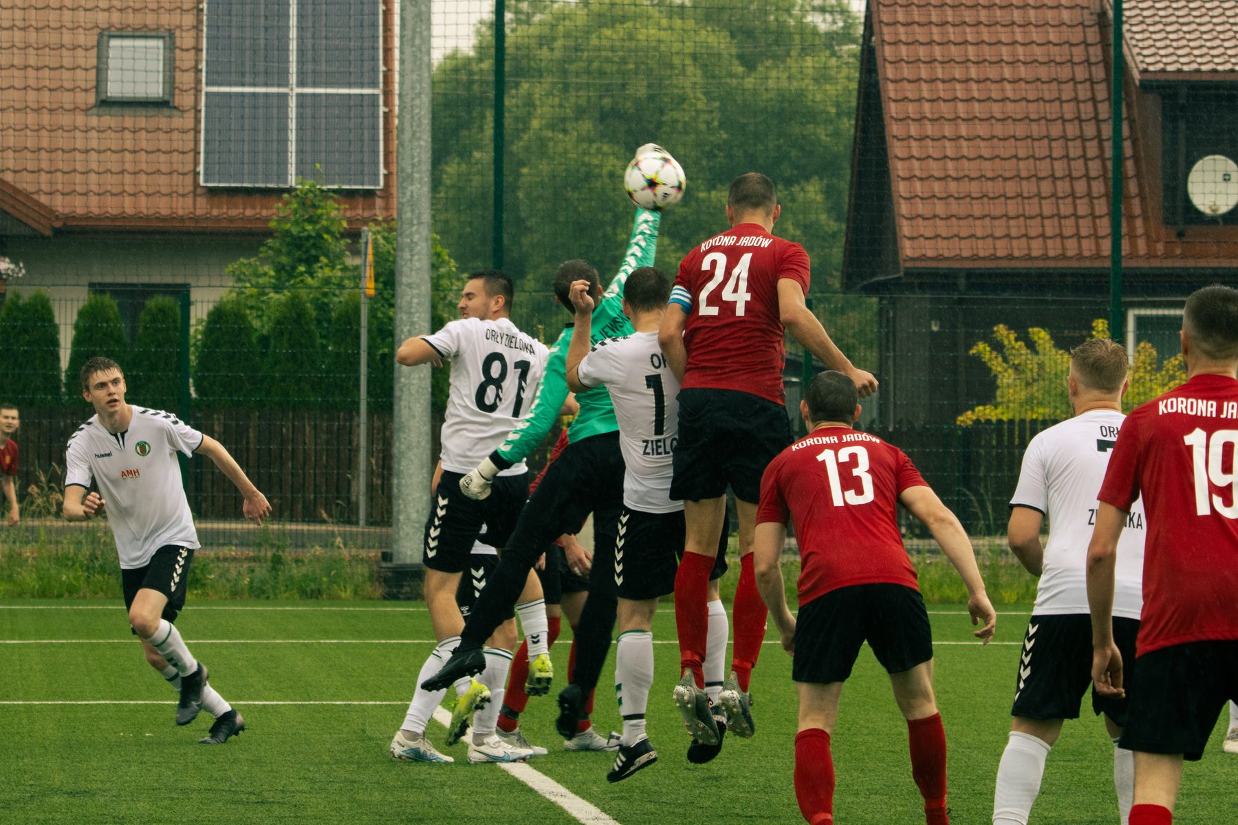 Korona Jadów – Orły II Zielonka 9:1. Awans do Klasy A — zdjęcie 102