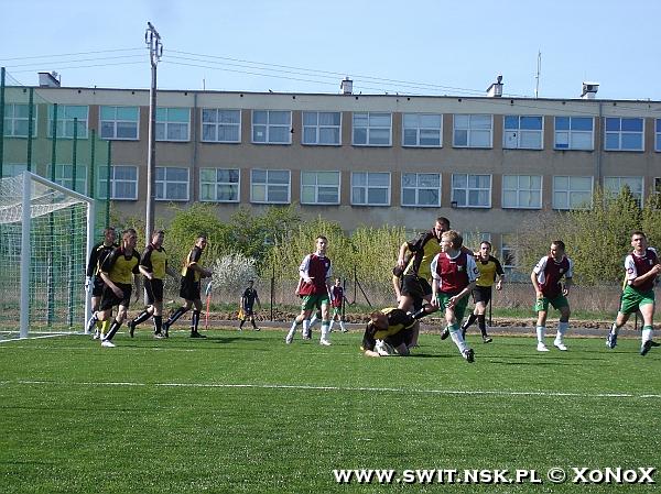 Świt II Nowy Dwór Mazowiecki – Korona Jadów 2:1 — zdjęcie 97