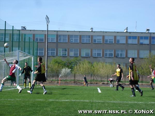 Świt II Nowy Dwór Mazowiecki – Korona Jadów 2:1 — zdjęcie 98