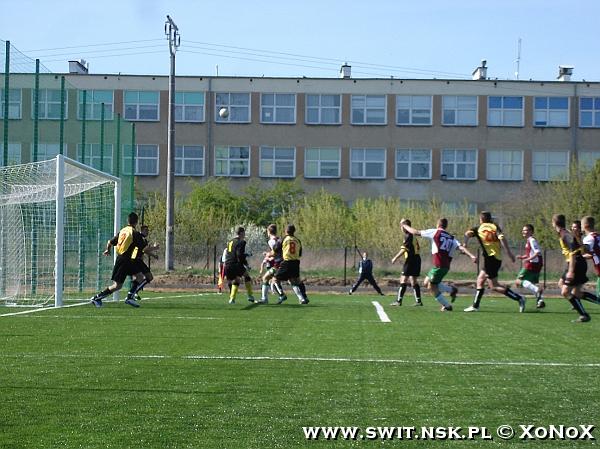 Świt II Nowy Dwór Mazowiecki – Korona Jadów 2:1 — zdjęcie 113