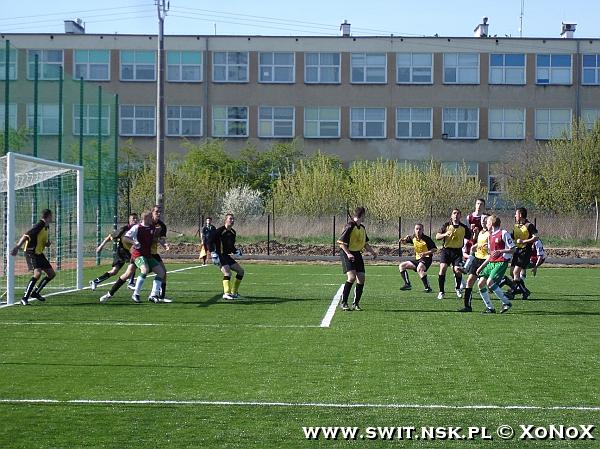 Świt II Nowy Dwór Mazowiecki – Korona Jadów 2:1 — zdjęcie 133