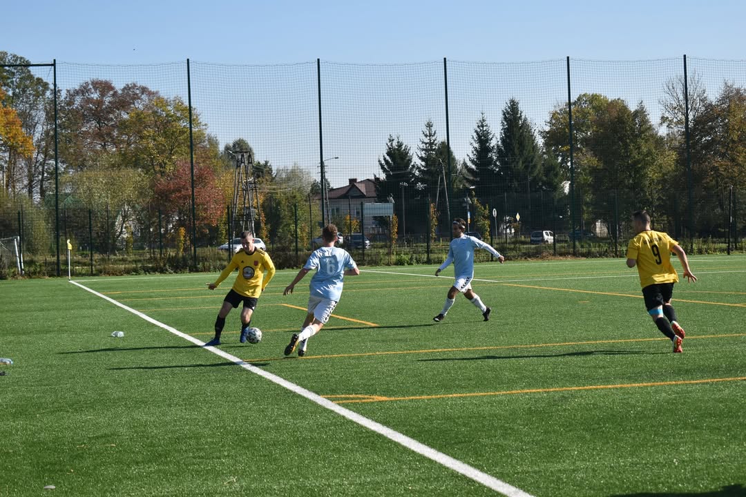 Korona Jadów – Wicher II Kobyłka — zdjęcie 10
