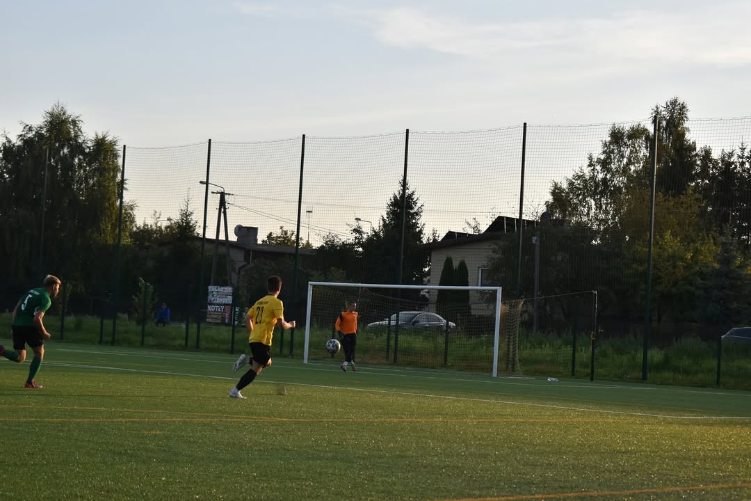 Korona Jadów – LKS Wisła Zakroczym — zdjęcie 16